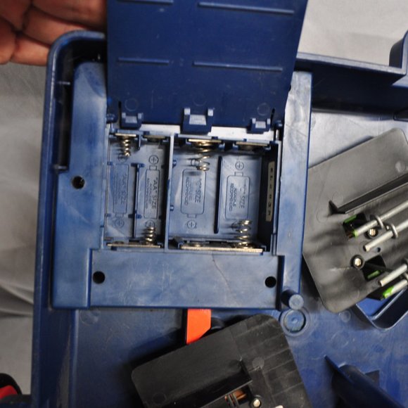 Vintage 1993 Tiger Capcom street fighter 2 II rock em sock em robots game (P59) - Picture 7 of 9